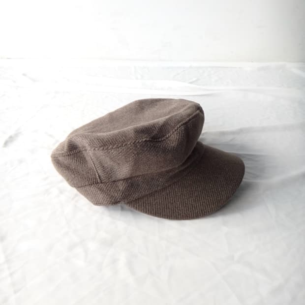 Pull bread cap / brown