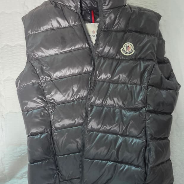 몽클레어 여자 패딩 조끼 그레이