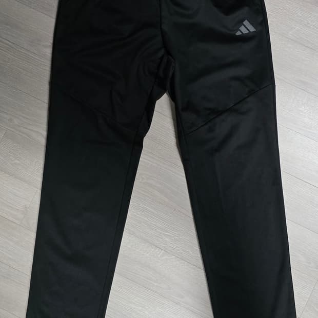 아디다스 남자밴딩 트레이닝 바지.  
싸이즈 30