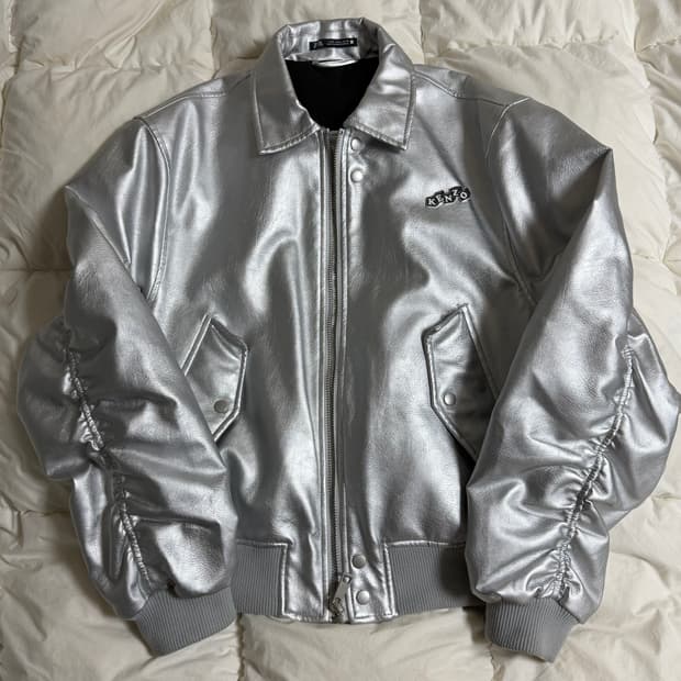 (M) Zara 자라 메탈릭 실버 봄버 자켓 + 겐조 메탈 핀