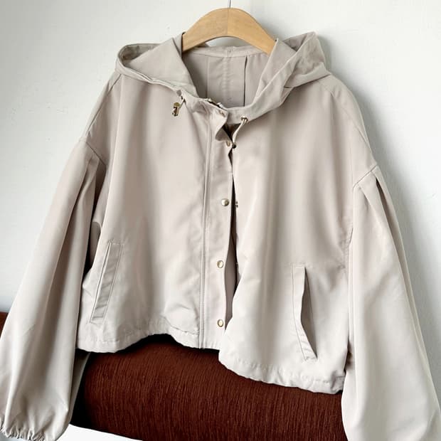 High count poly cropped wide parka