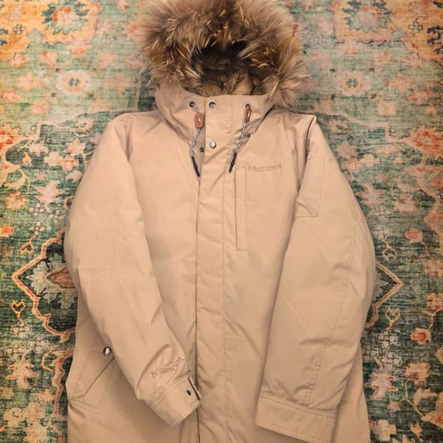 마모트(Marmot)락쿤 퍼  덕다운 야상 패딩