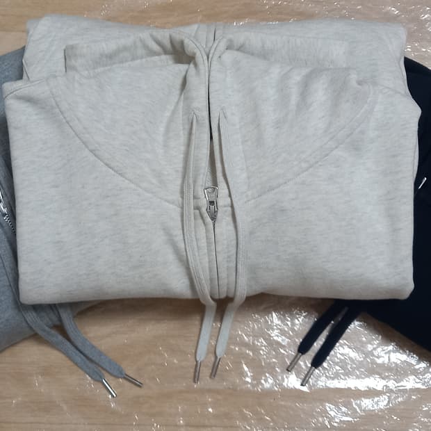 3벌 무신사 스탠다드 짧은기장 후드집업 오트밀 그레이 블랙 2XL