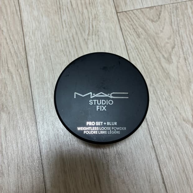 [새상품급] MAC 맥 스튜디오 픽스 프로세트+ 블러웨이트리스루즈파우더