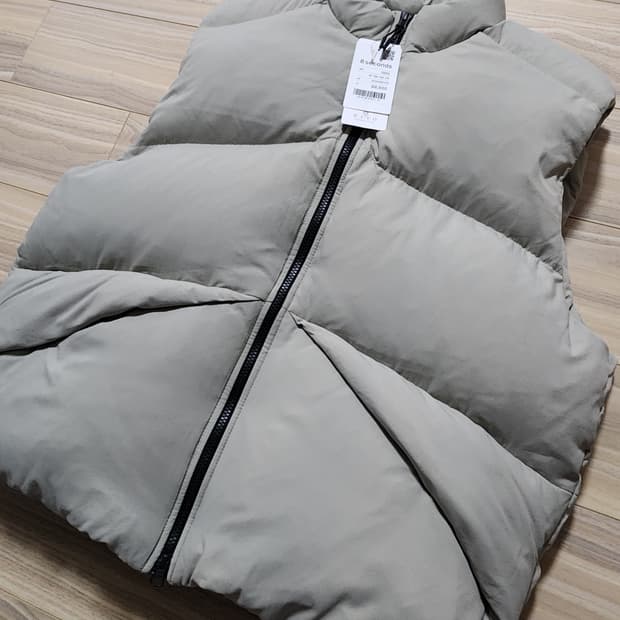 에잇세컨즈덕다운패딩베스트오리털패딩조끼L