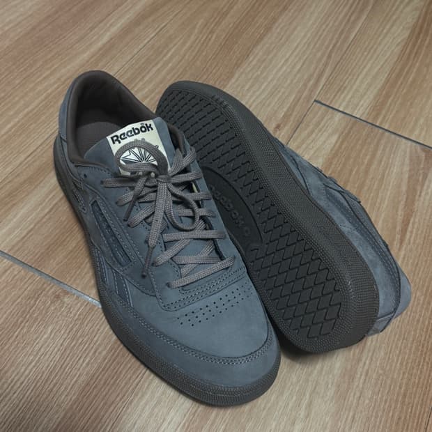 카키스 리복 클럽C 275