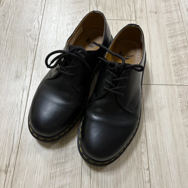 닥터마틴 1461 3홀 스무스 260