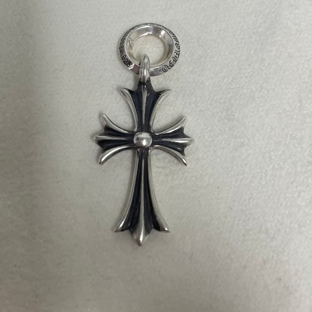 크롬하츠 타이니 크로스 펜던트