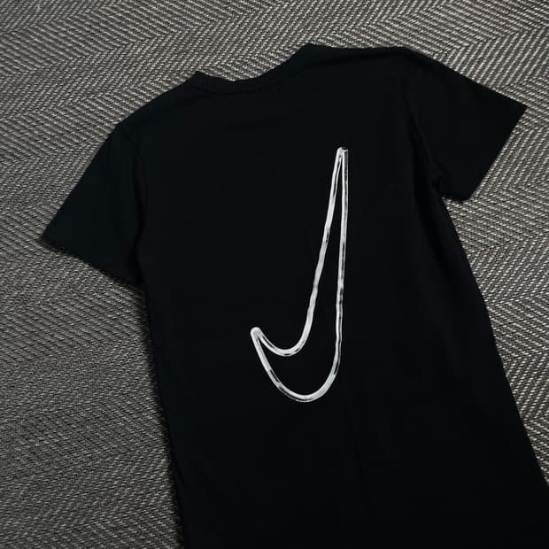 나이키 NSW 스우시 빅로고 반팔 티셔츠y 4009