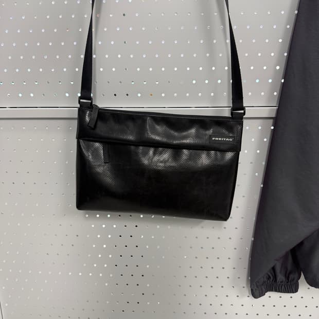 프라이탁 루 lou 올검