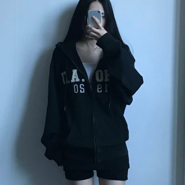 후아유 y2k 와투케 블랙 후드집업