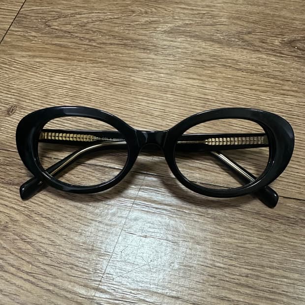 빈티지 안경테 뿔테