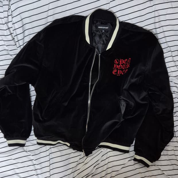 선데이오프클럽 벨벳 자수 자켓 XL