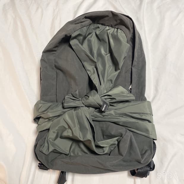 이우가마카라스 백팩 그린