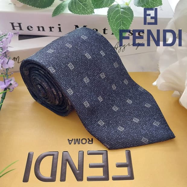 펜디 실크 네이비 주카 로고 넥타이 9cm A등급 K1330
