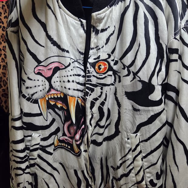 와코마리아 팀레히 스카쟌 L판매합니다