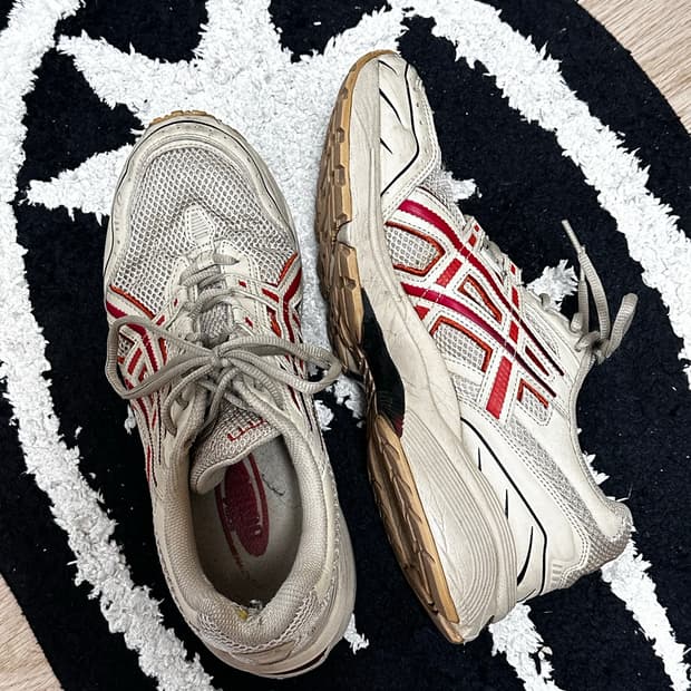 아식스 x 프라이노크 젤 1090 데저트 캠프 275