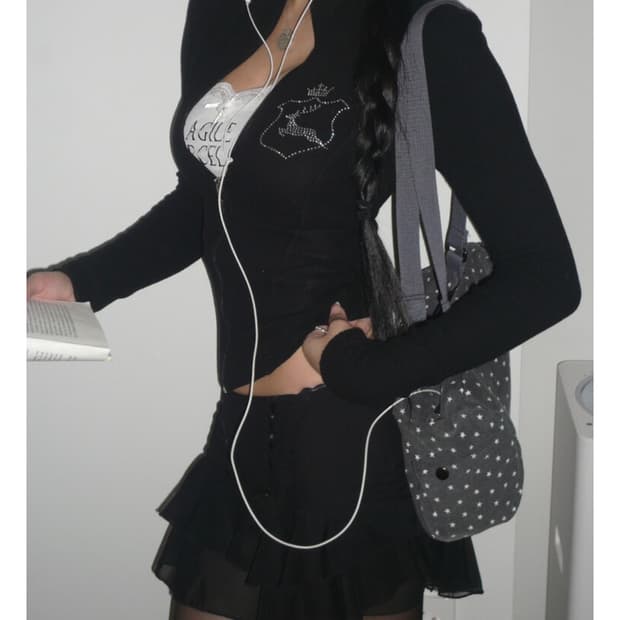 엔젤넘버 555 Upper Club Deer Zip-up 구합니다!