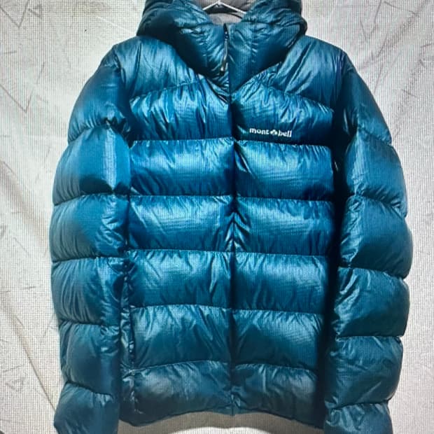 몽벨패딩 구합니다