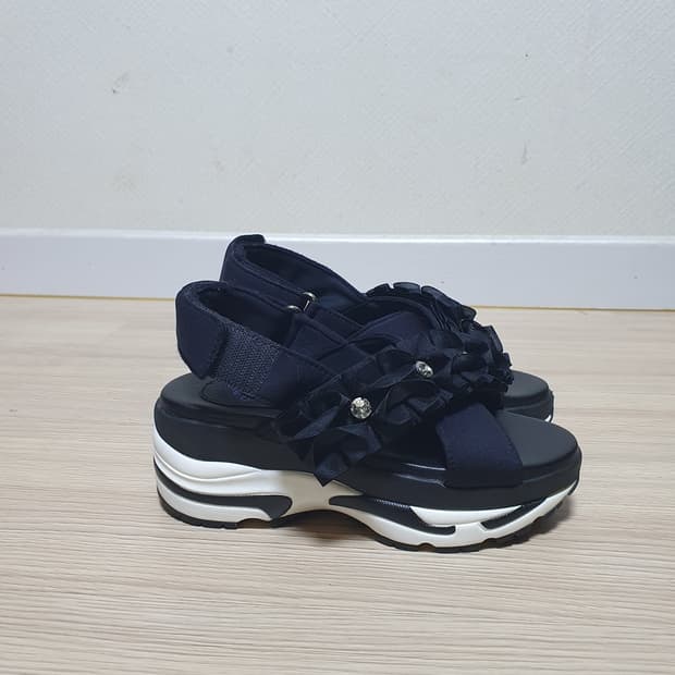 슈콤마보니 여성 샌들 235