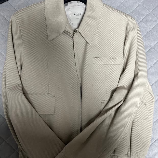 벨리에 다이에그널 블루종 더스티크림 S사이즈