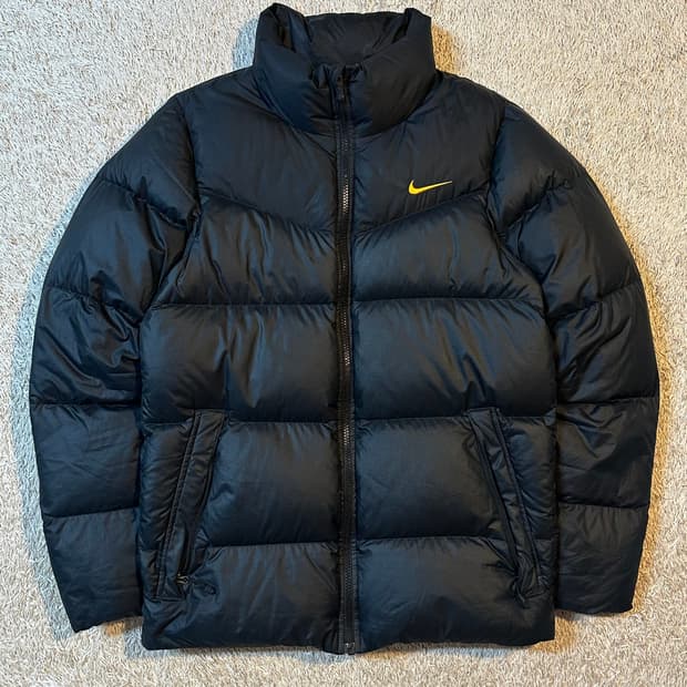 나이키 유벤투스 소매로고 푸퍼 패딩 블랙