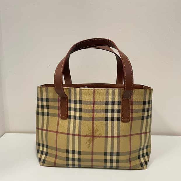 버버리 노바 체크 PVC 토트백