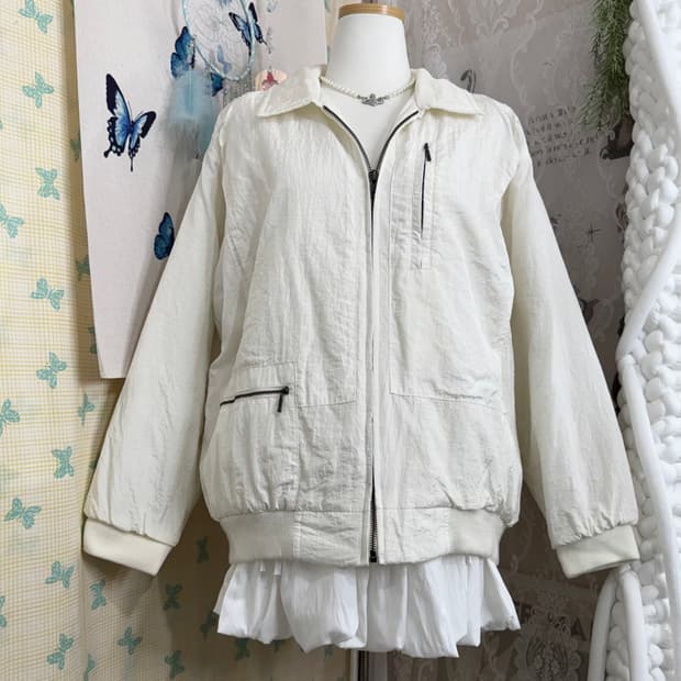 아이보리 오버핏 봄버 자켓