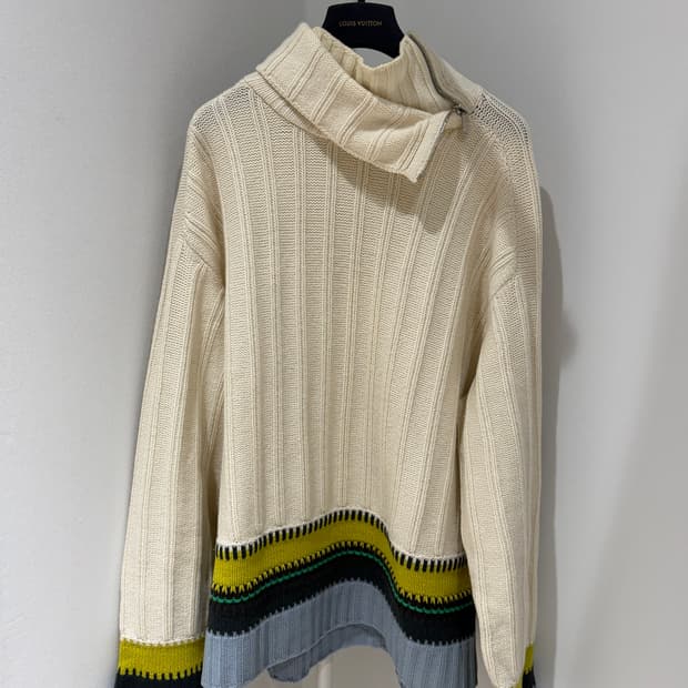 [S] 에르메스 넥 지퍼 디테일 캐시미어 니트