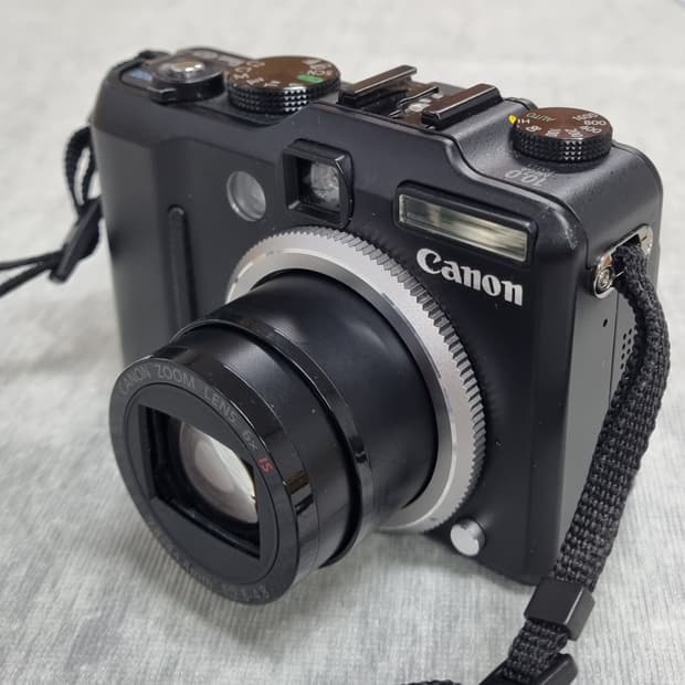 캐논 디지털카메라 PowerShot G7 판매합니다.