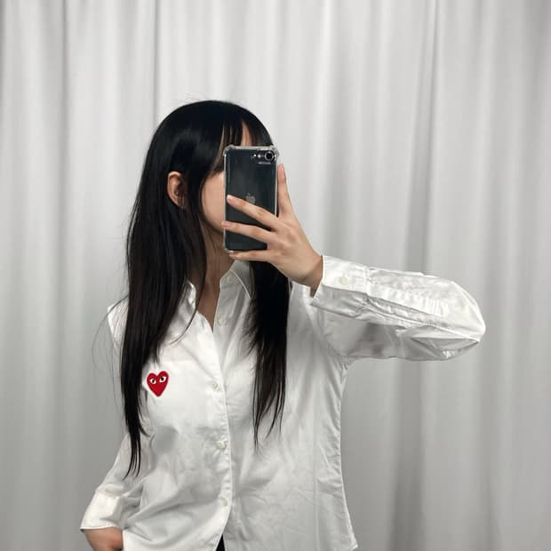 꼼데가르송 레드하트 와펜 화이트 셔츠
