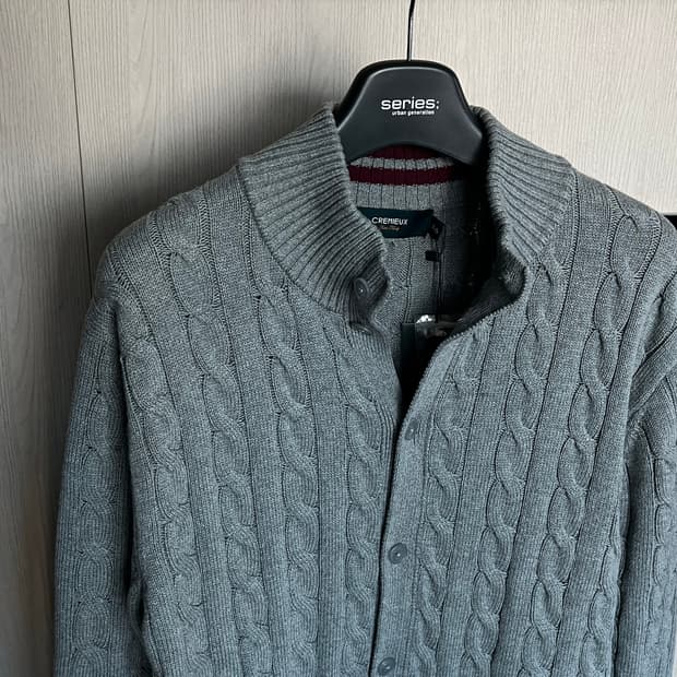 다니엘크레뮤 케이블 니트 가디건 105사이즈 새제품