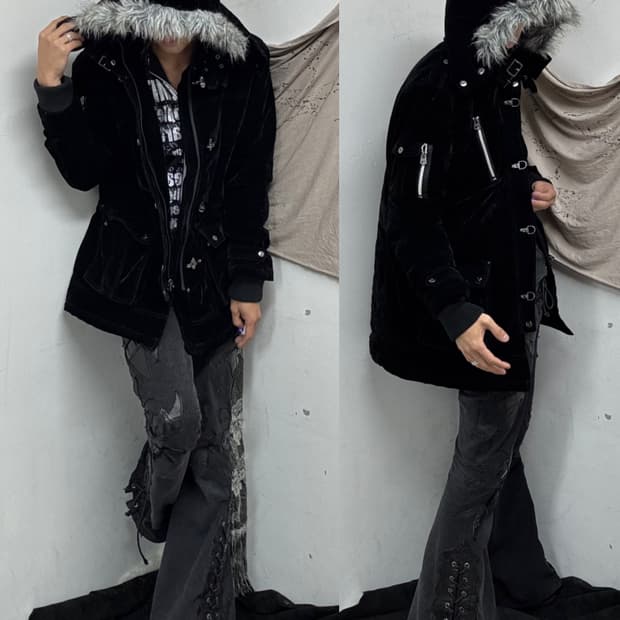 [OVERACHIEVER]00’s White Fur Black Velve