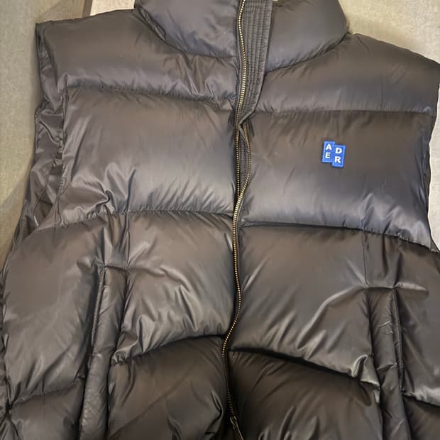 아더에러 패딩조끼 m사이즈
