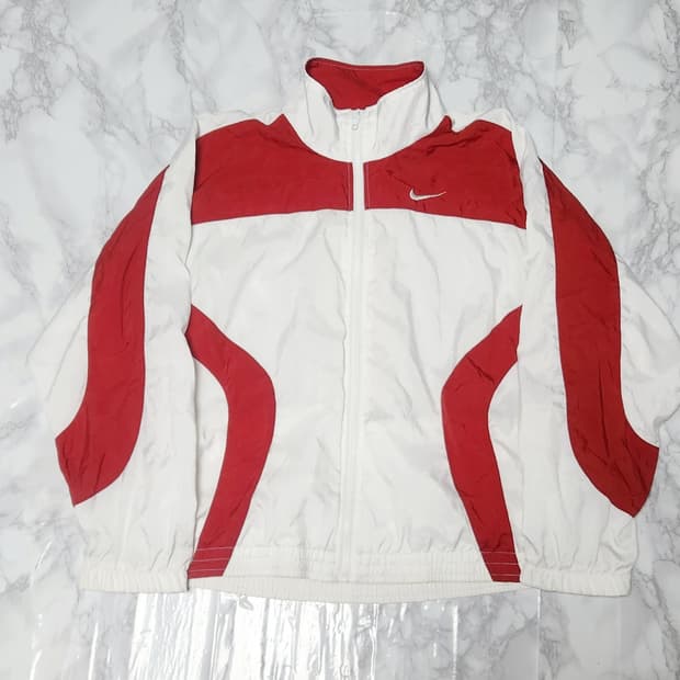 나이키 90s 흰빨 바람막이 오버핏 올드스쿨 자켓