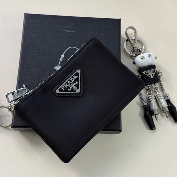 프라다 뷰티 나일론 미니 파우치 동전지갑 