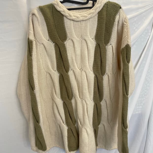 오버핏 꽈배기 울니트