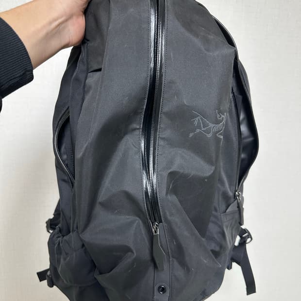 아크테릭스 아로22 블랙