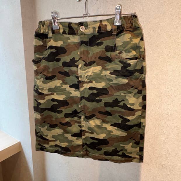 Camo mini skirt
