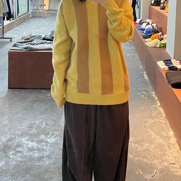 빔즈 재팬 패턴 디테일 모헤어 스웨터 H937