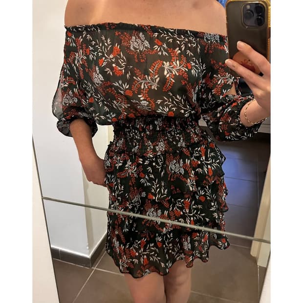 maje 마쥬 오프숄더 플라워 프릴 원피스 바캉스룩