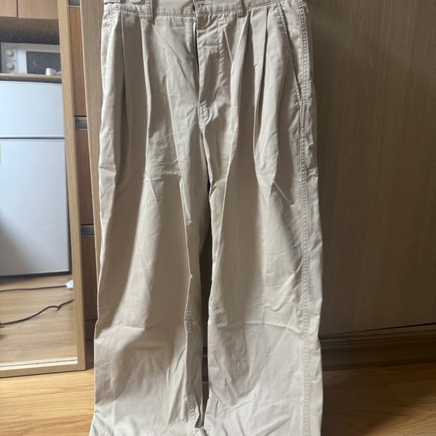 어나더오피스 산티아고 치노 팬츠 오트밀크