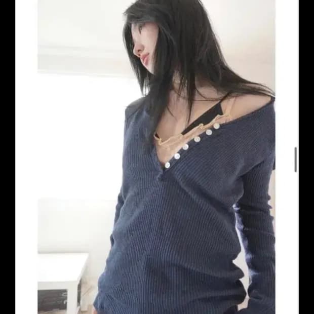 디에이디 버튼티 네이비