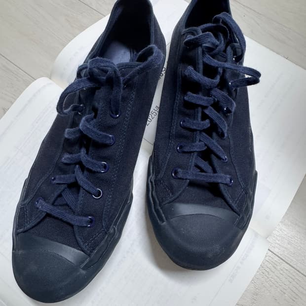 스튜디오 니콜슨 문스타 네이비 260