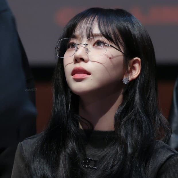 DPEW 에스파 카리나 착용 무테 안경 블루라이트 차단 선글라스 연예인