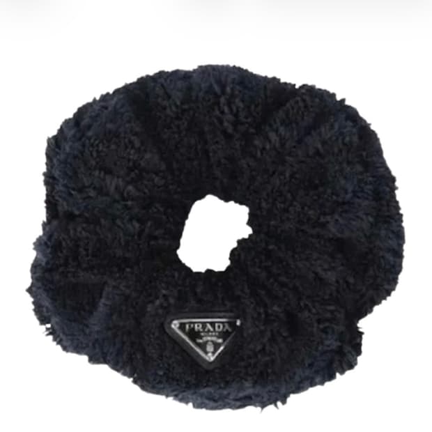 정품 프라다 헤어슈슈 스크런치