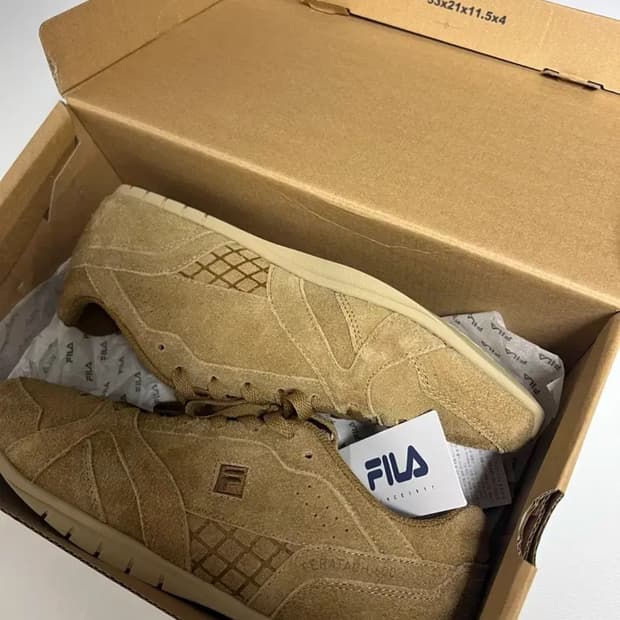 [새싱품] 휠라 테라테크 600 스웨이드 운동화 270사이즈