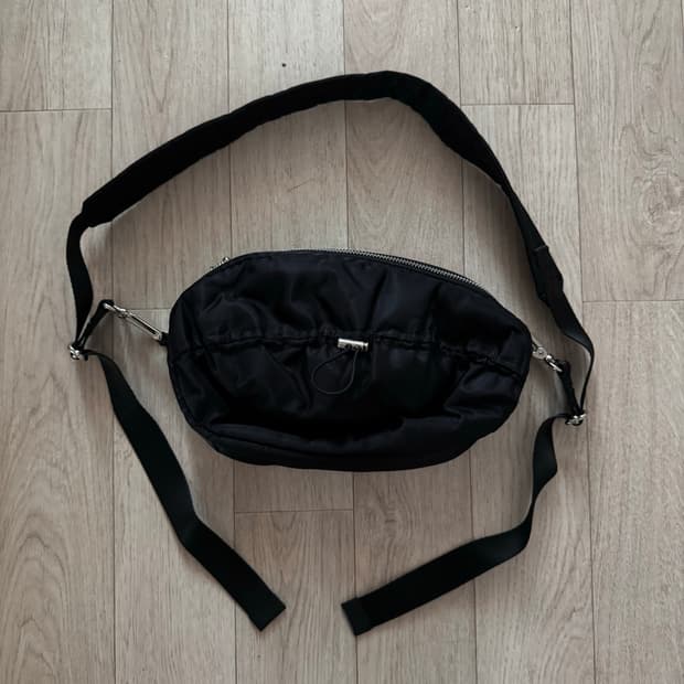 기준 피칸백 블랙