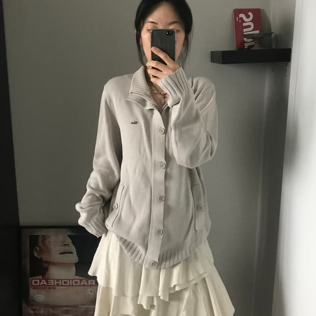 라코스테 로고 베이지 버튼 니트 집업