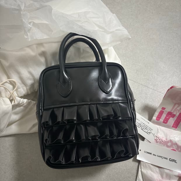 Comme des Garcons Girl 프릴백